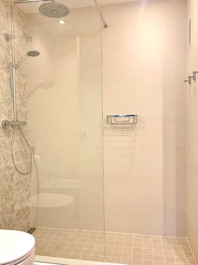 Top Apartment In Los Jardines De Las Golondrinas Marbella Spain