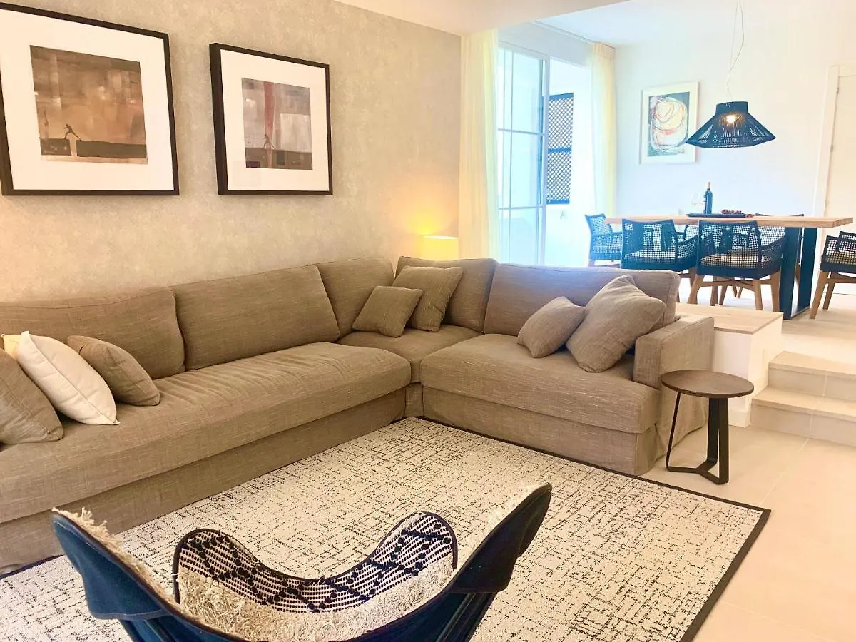 Top Apartment In Los Jardines De Las Golondrinas Marbella